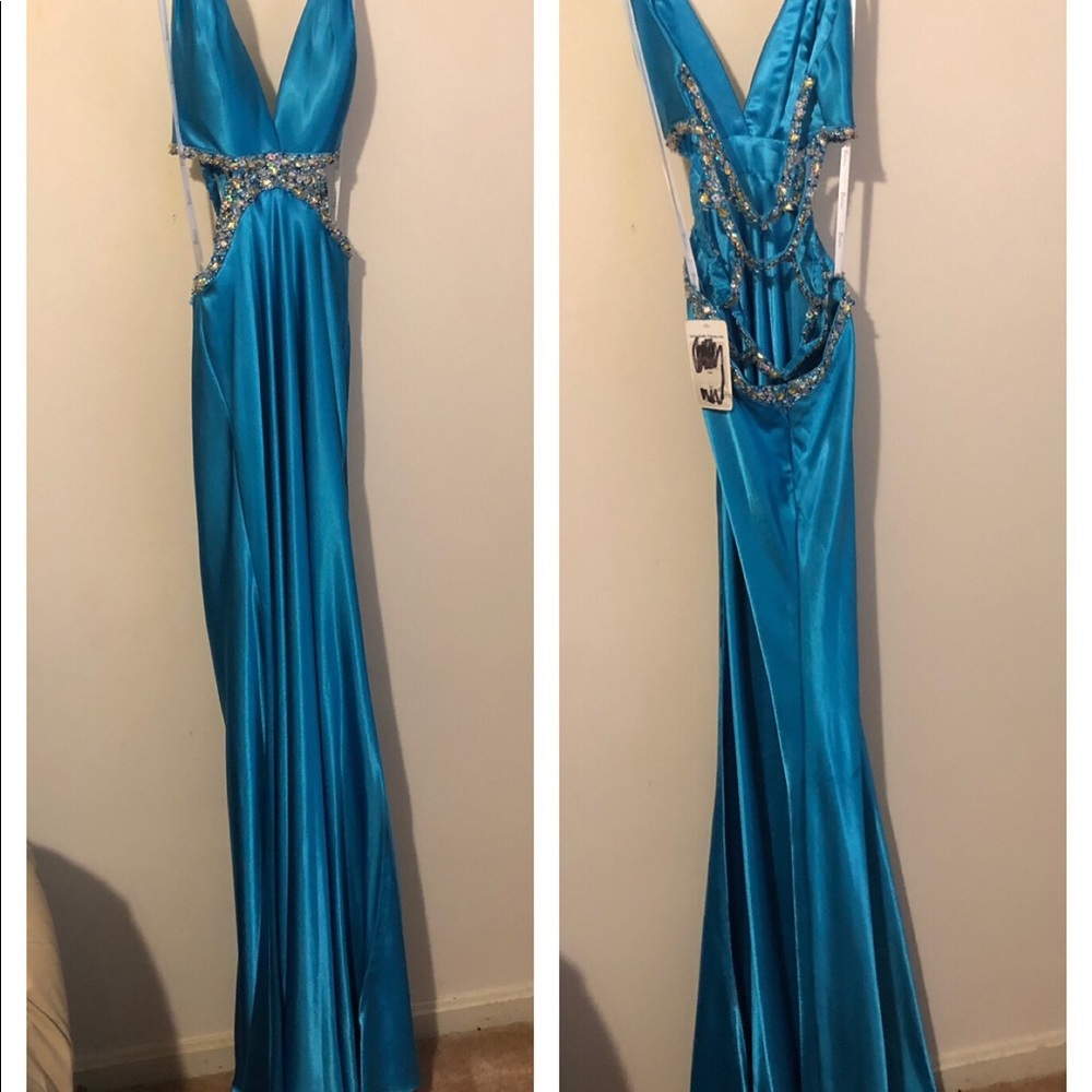 Formal prom dress size 2 turquoise
